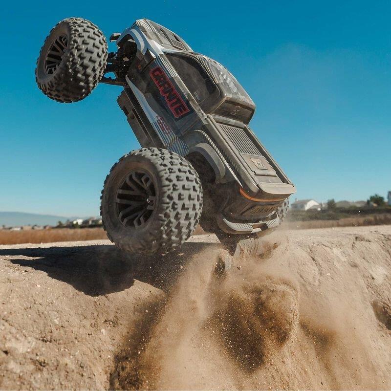 ARRMA 1/10 GRANITE 223S DSC 4X4 RTR Brushless Monster Truck, Gun Metal - 4