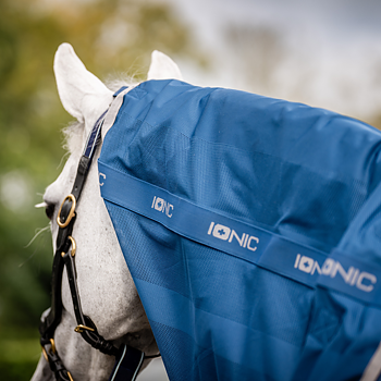 HORSEWARE IONIC THERAPY MESH COOLER  HOOD 0GR 