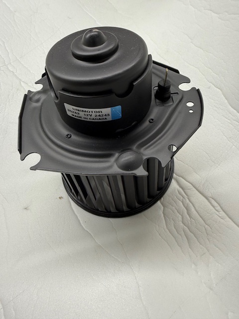 FLÄKTMOTOR