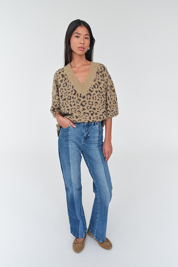 MMTaci V-neck Leo Knit True Camel - 5