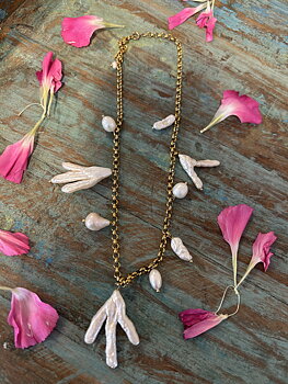 Halsband Lilie