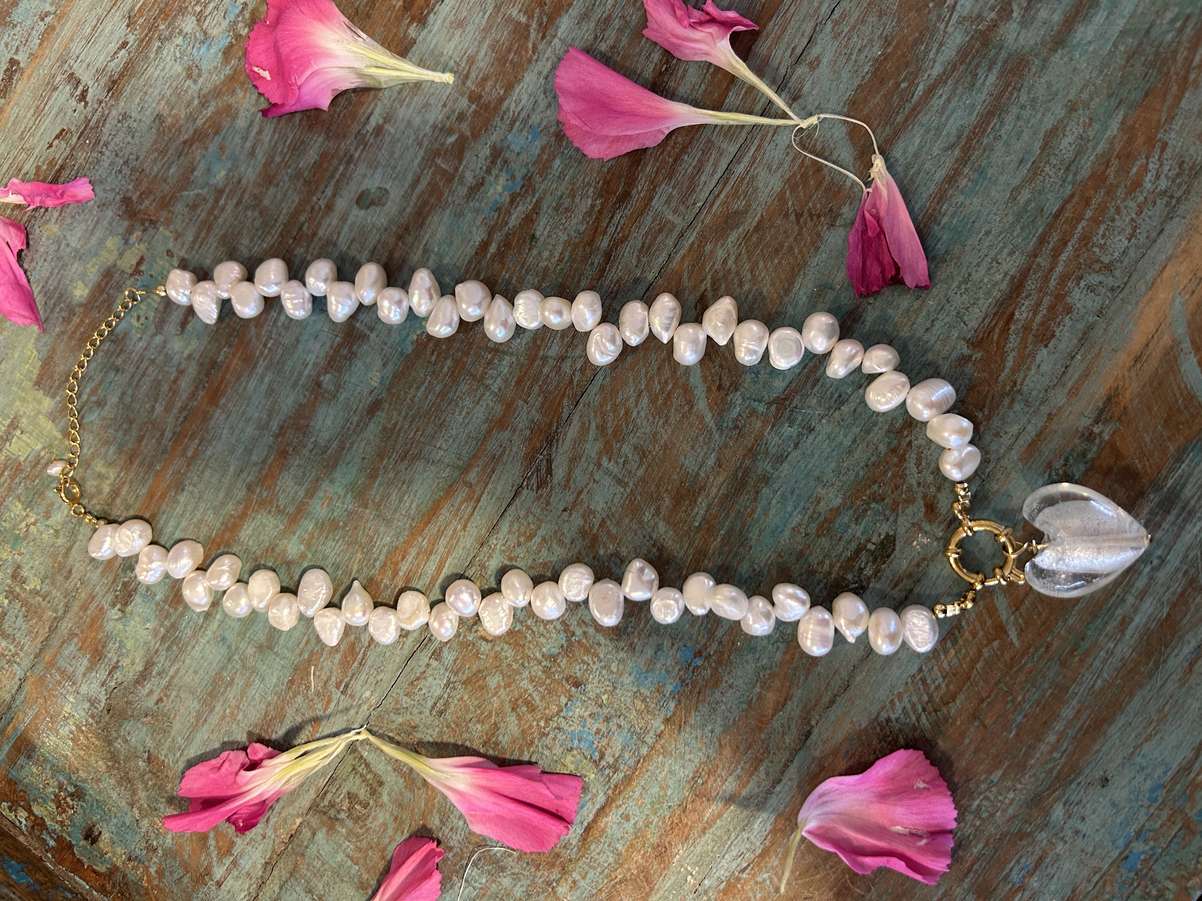 Halsband Love Pendant White