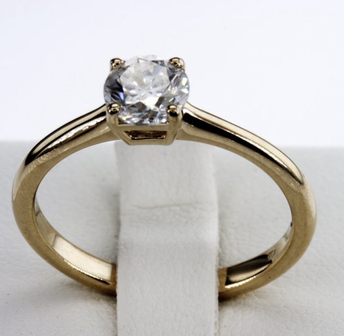 Diamantring 0.76ct - 2