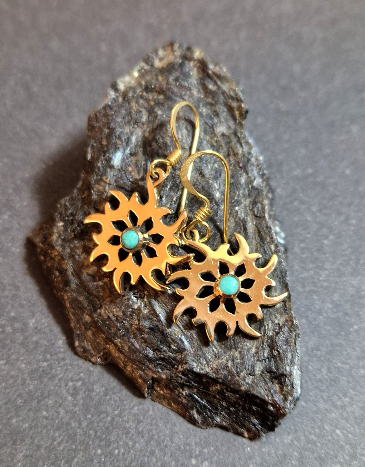 Örhängen Brons - Sol med Sten - 4