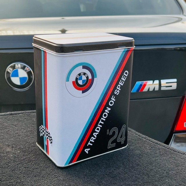 Plåtburk BMW - 2