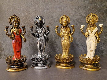  Lakshmi stående i Lotusblomma - Staty - 19 cm