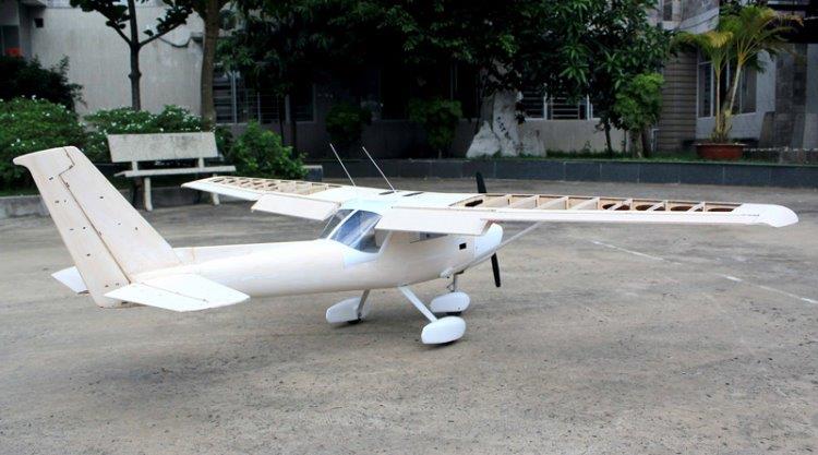 Seagull Cessna 152 Master Scale Edition Aerobat Byggsats 203cm - 14