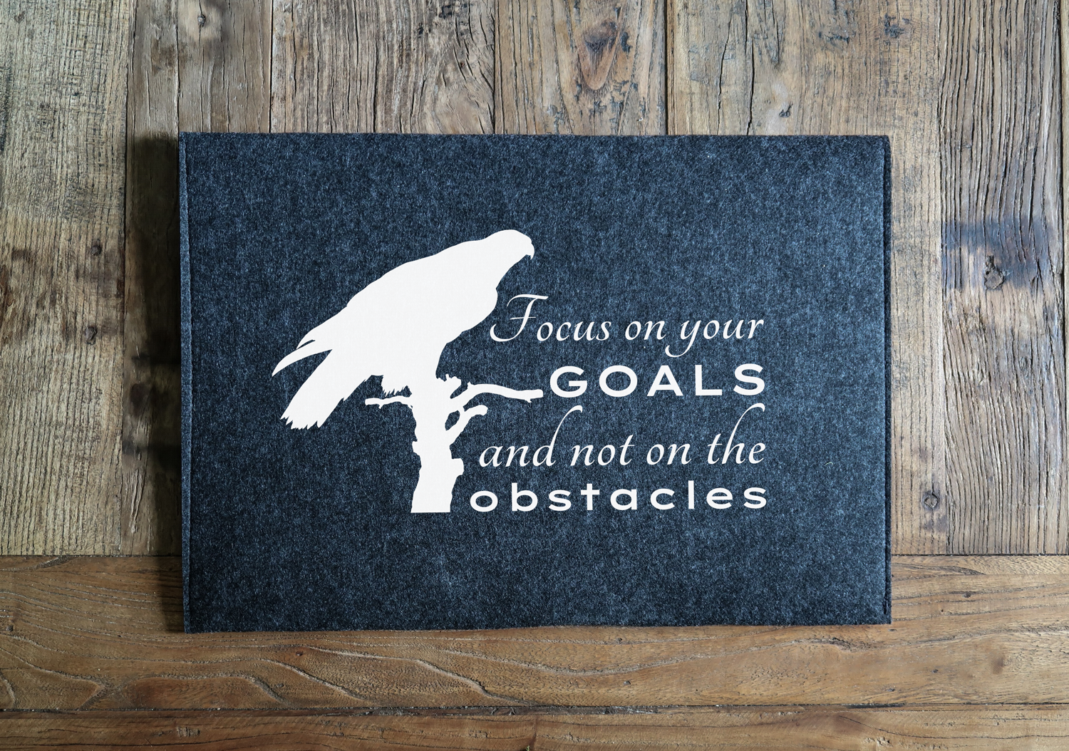 Laptopfodral - "Focus on your goals" Kungsörn