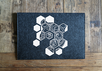 Laptopfodral - Abstrakt Björn cutout