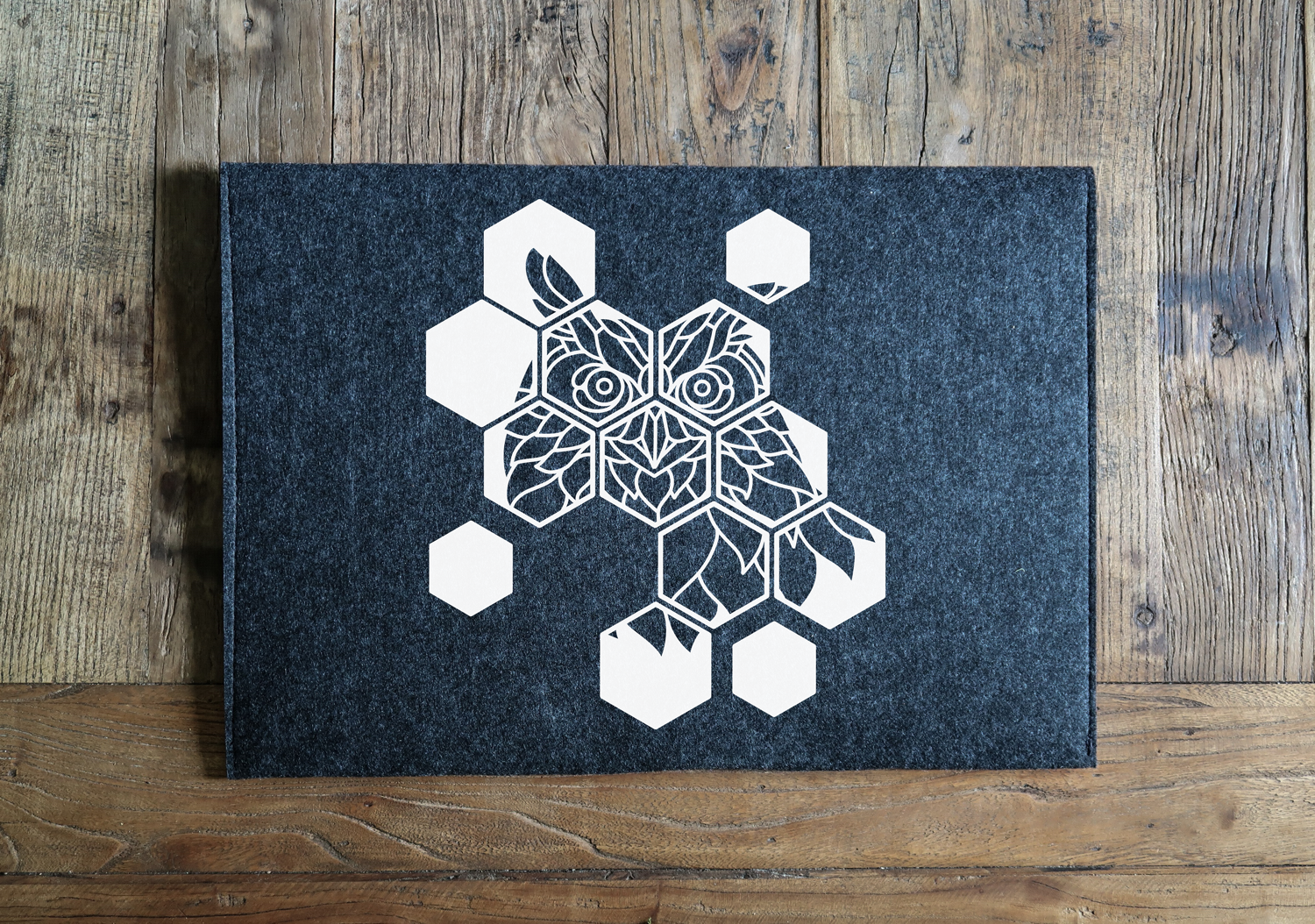 Laptopfodral - Abstrakt Berguv cutout
