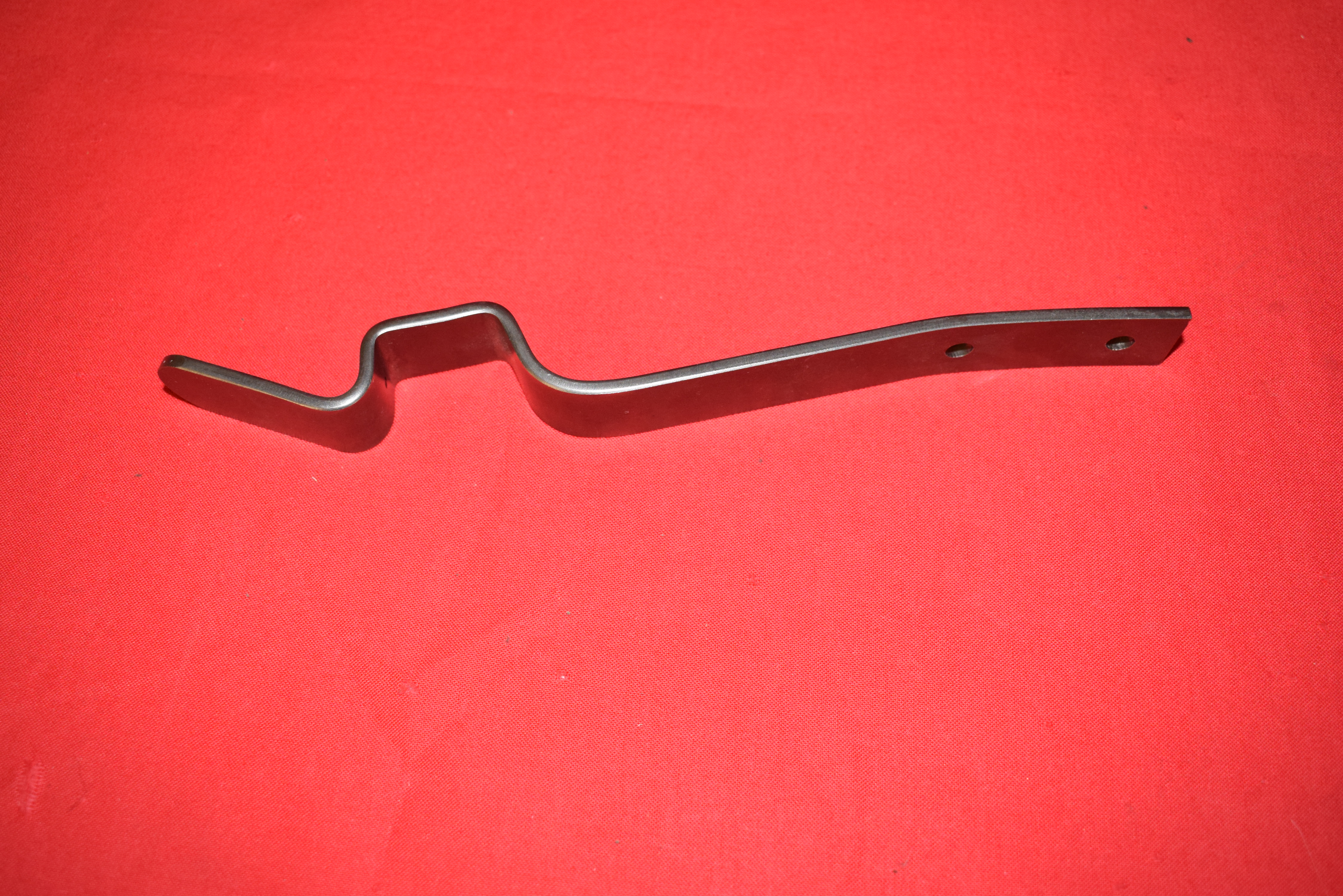 Rear fender stand catch for Henderson Deluxe