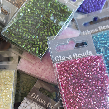 Glaspärlor - Rocaille - 4 pkt/set Passa på!!