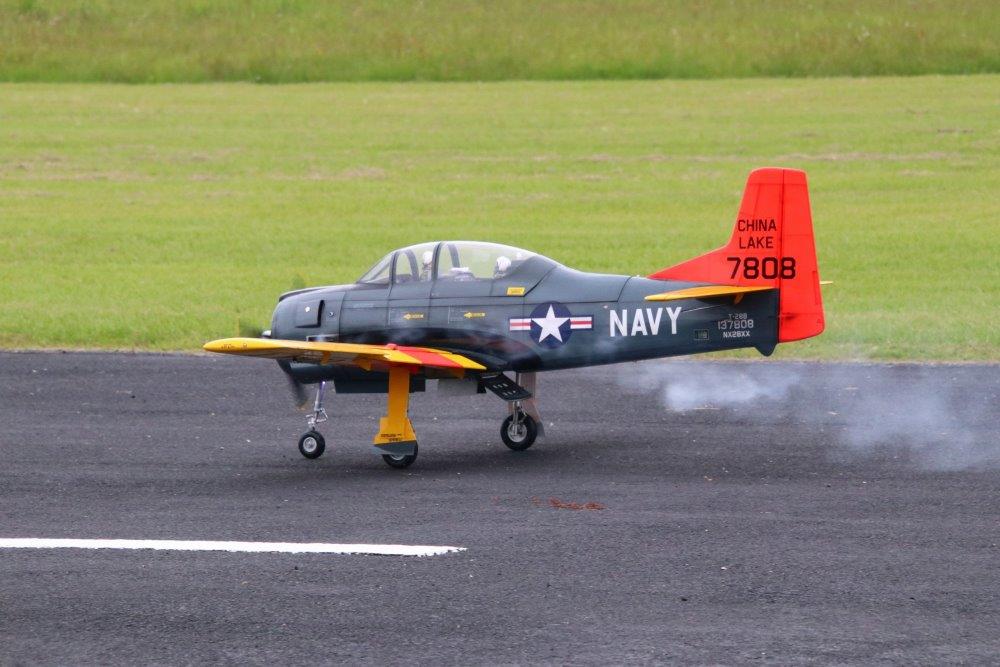 Seagull T-28 Giant Scale 2060mm spv. ARF 35-60cc Grå-gul - 4