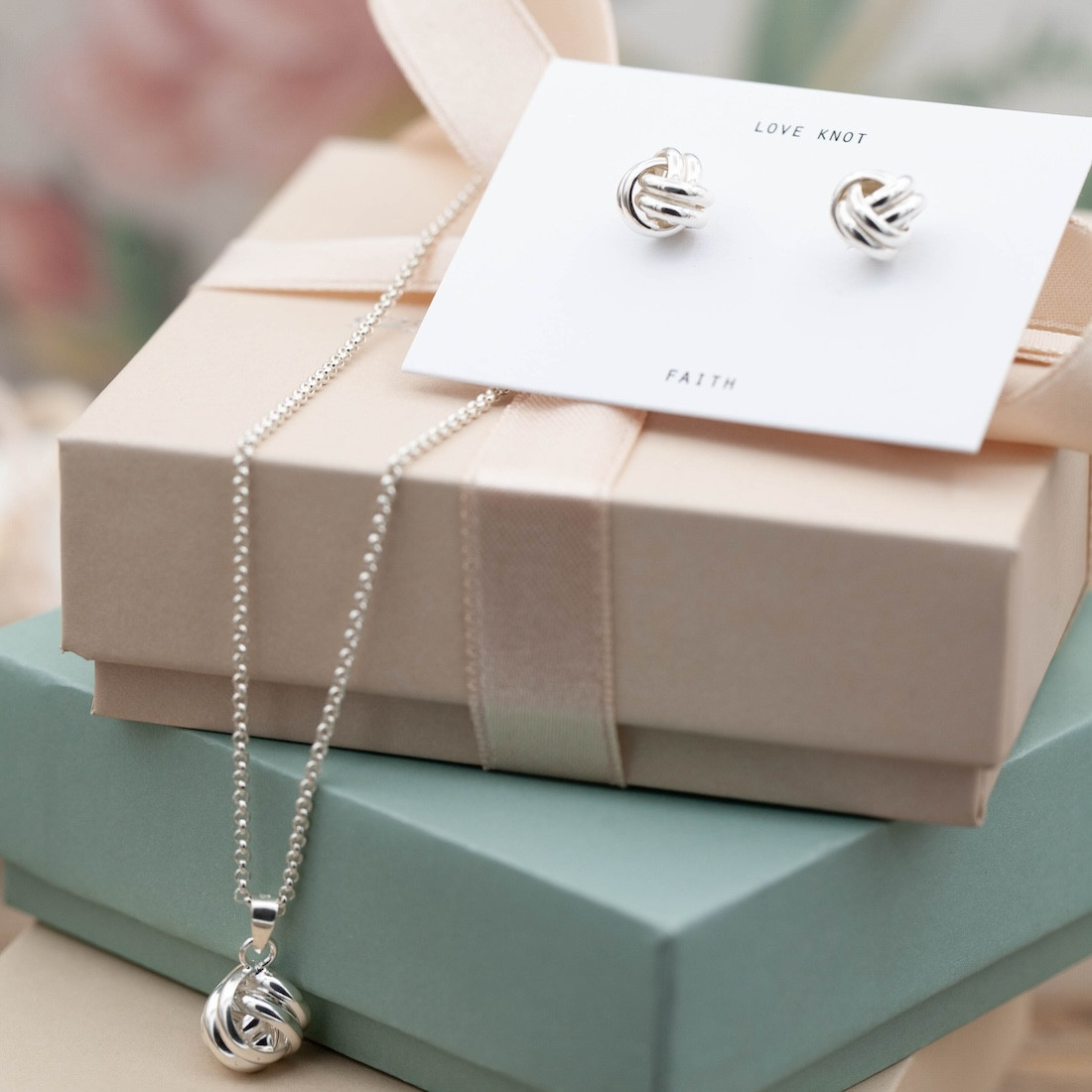 Silverhalsband Rund Kärleksknut - Faith - 4
