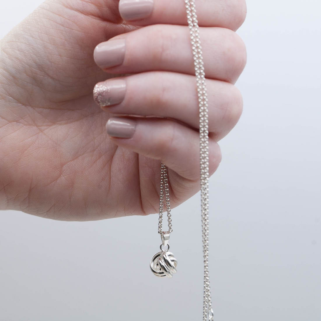 Silverhalsband Rund Kärleksknut - Faith - 3