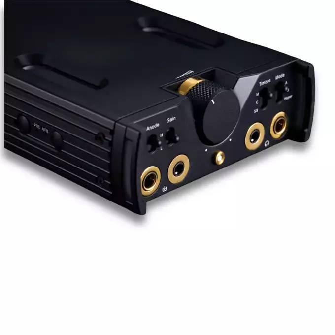 Cayin C9ii - portabel DAC-/rörförstärkare för hörlurar