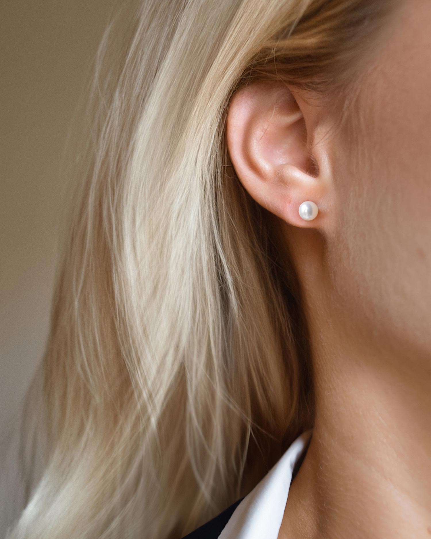 PETITE PEARL SINGLE STUDS - 2