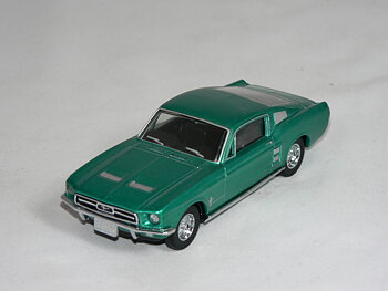 Ford Mustang  1967 Fast Back  1:43 Dinky Toys