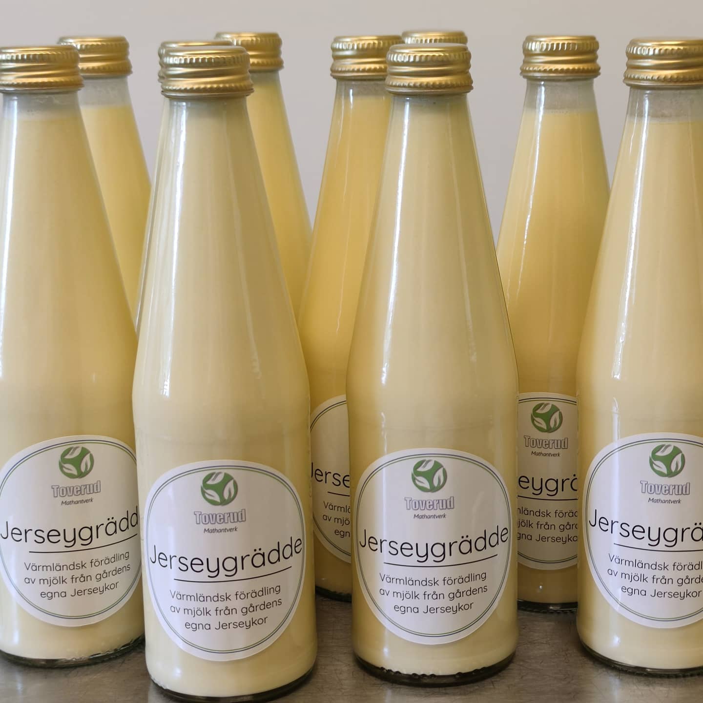 Grädde Jersey A2 48% 330ml glasflaska - Toverud Mathantverk