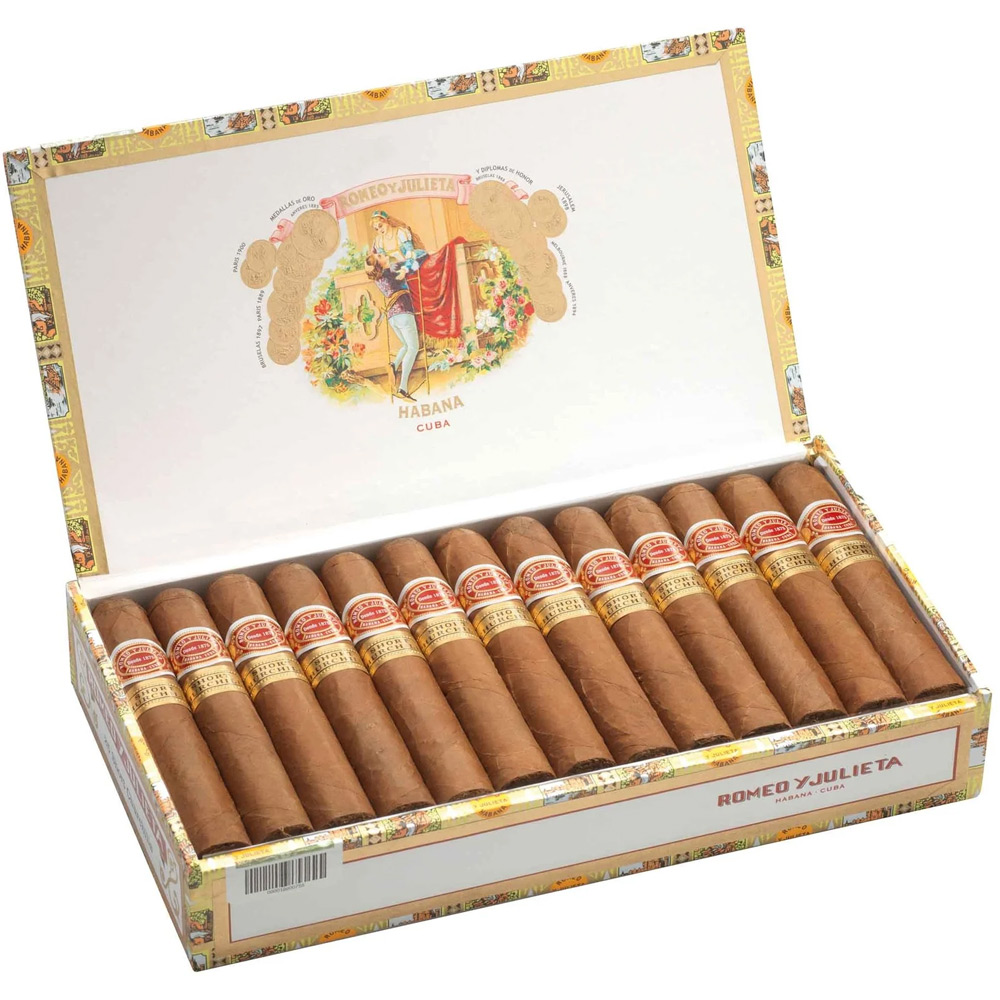 Romeo Y Julieta Short Churchill