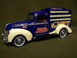  Pepsi Cola 1940 Ford delivery truck  1:18  Golden Wheel   (EJ orginal kartong)