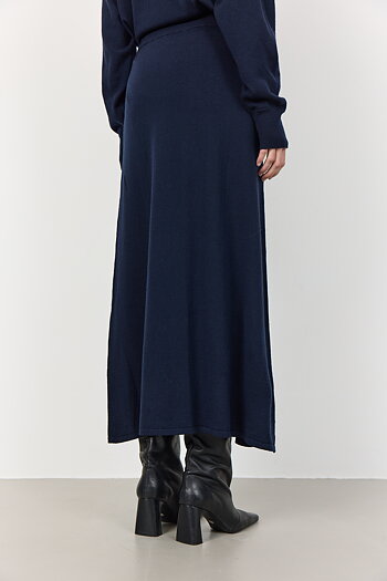 Leveté Room - Ismaila 8 Skirt Dark Navy