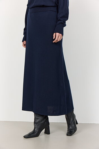 Leveté Room - Ismaila 8 Skirt Dark Navy