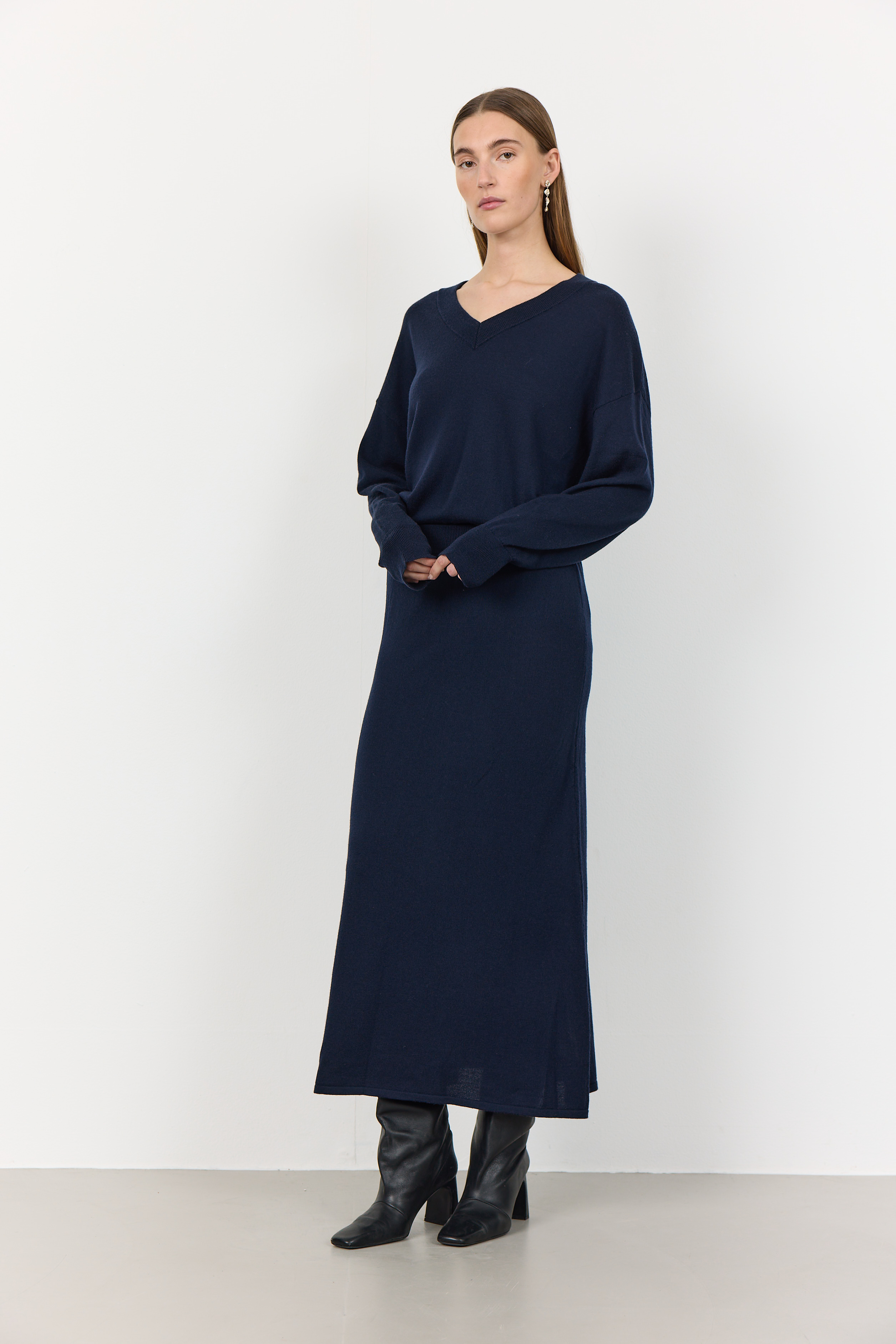 Leveté Room - Ismaila 8 Skirt Dark Navy - 4