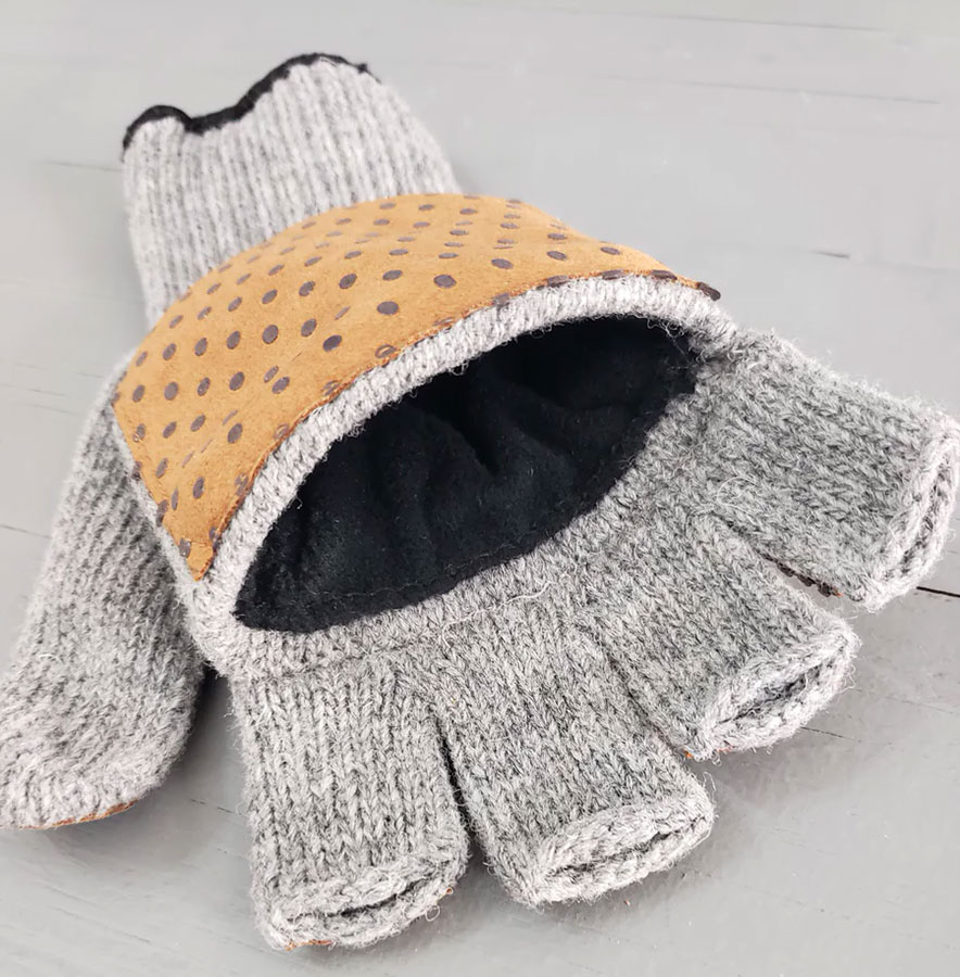Fish Monkey Wooly Mitten - 2