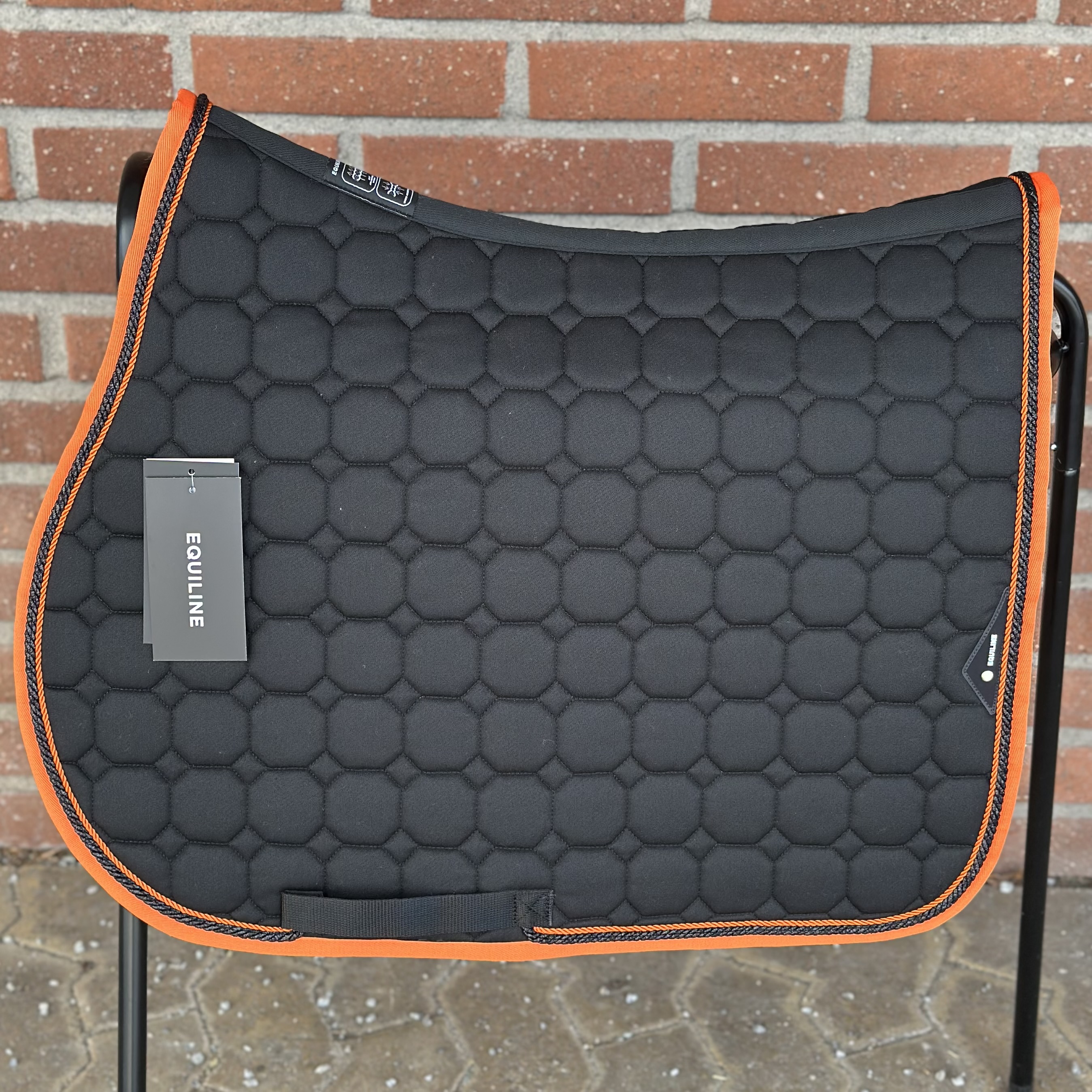 Equiline Octagon 2 flätor + kantband