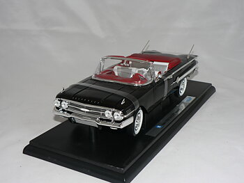 Chevrolet Impala  1960  1:18  Welly