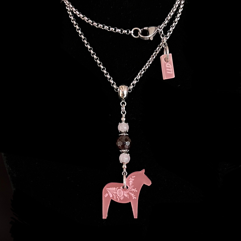 Mira Halsband