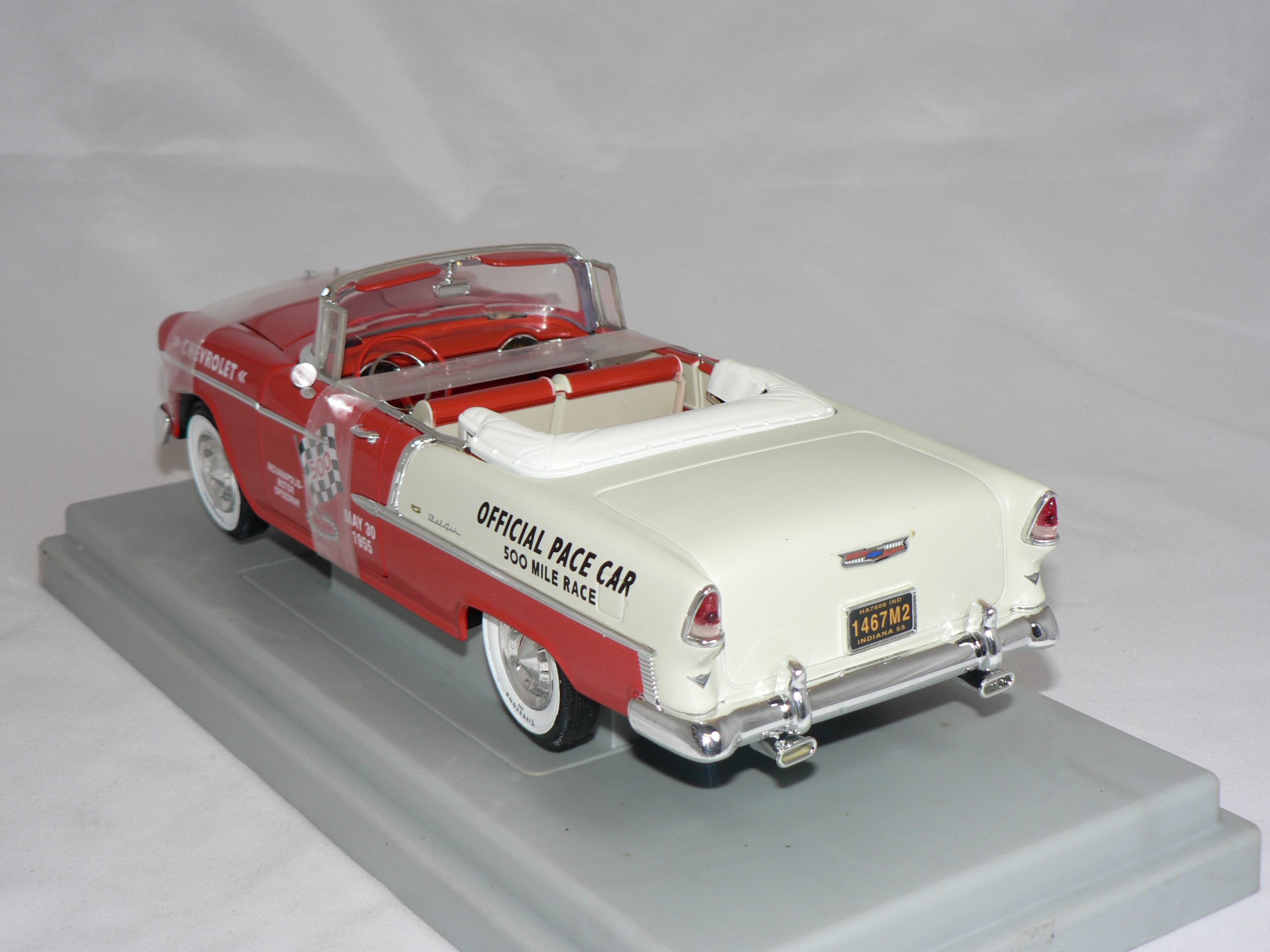 Chevrolet Bel Air   ¨1955   1:18 Ertl   ( Indy Pace Car) - 2