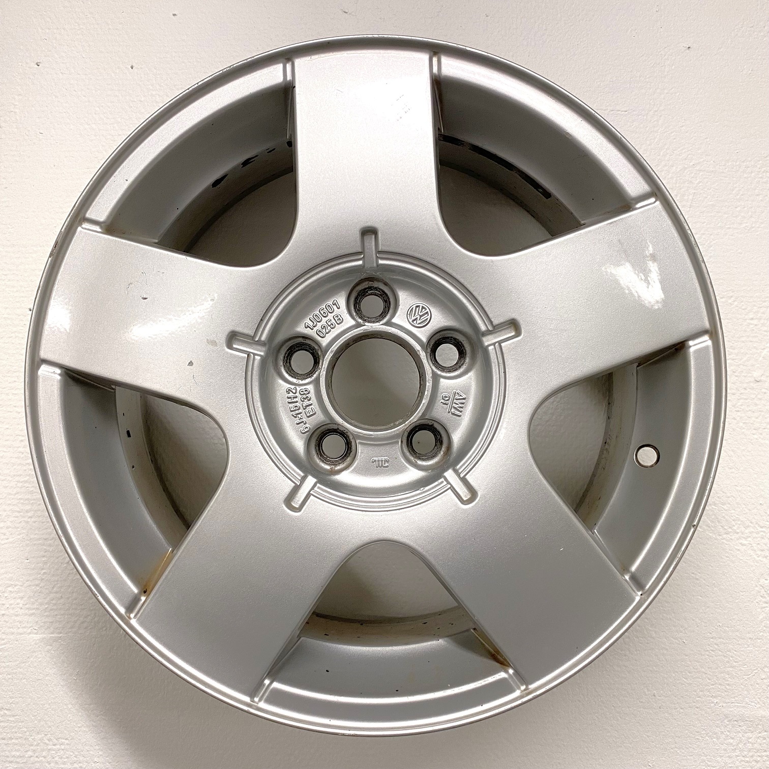 BEGAGNAT | 4 st | FÄLGAR | Volkswagen Original Silver | 5x100 6x15 ET38 57.1 | J-1-1 - 4