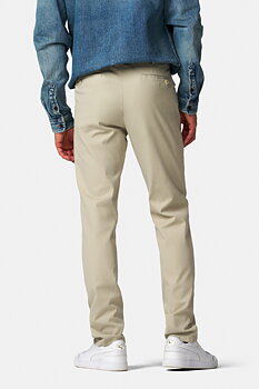 Beige jeanshybrid med Mikro structure, modern passform och Super-Stretch (Meyer / Dublin)