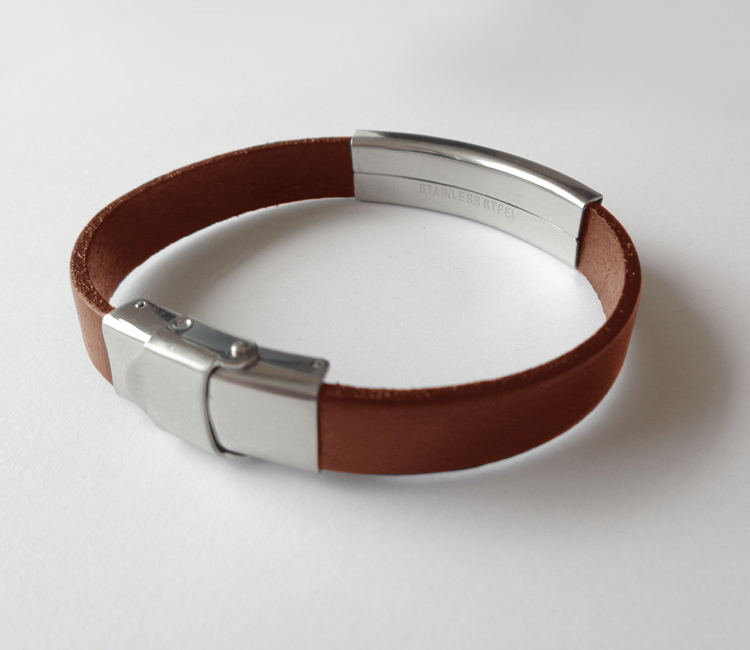Cognacfarbenes persönliches Lederarmband mit Gravur - Edelstahl - 2