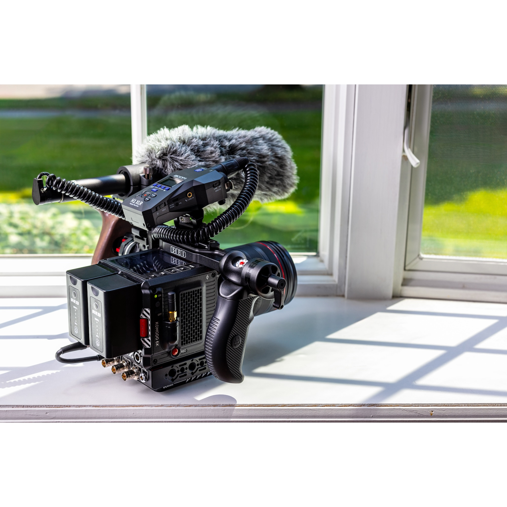 Zoom H1 XLR 32-bit Stereo Handy Recorder For Video - 4