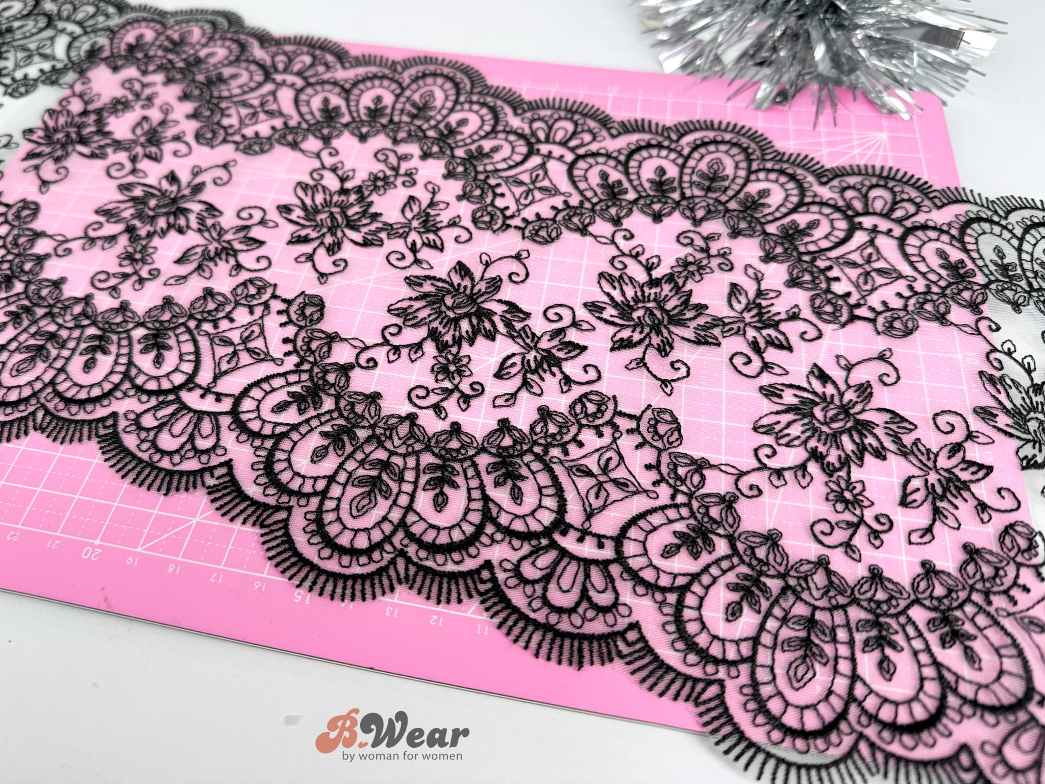 Beautiful Black non-stretch lace in tulle - 21 cm - 2
