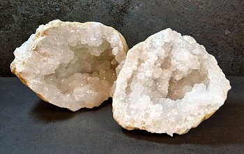 Bergkristall Kvarts Geode i två delar - ca 21 cm