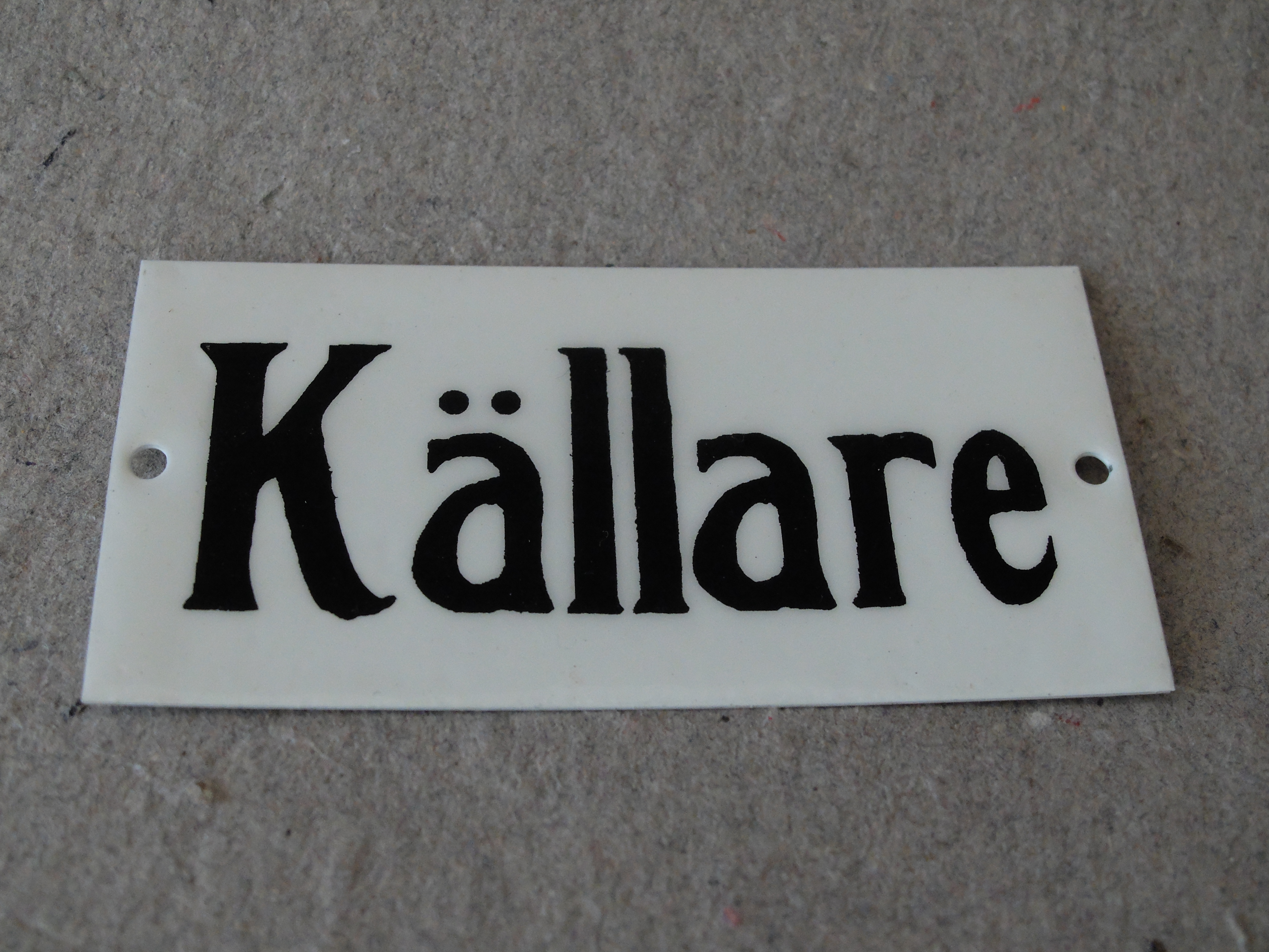 Skylt-Källare