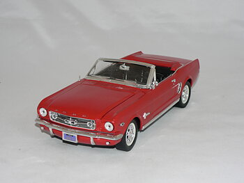 Ford Mustang  Cab  1965   1:18  Mira