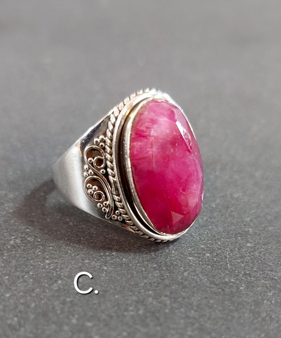 Filigran Ring Silver - Facettslipad Rubin Cabochon - 3 sorter - 4