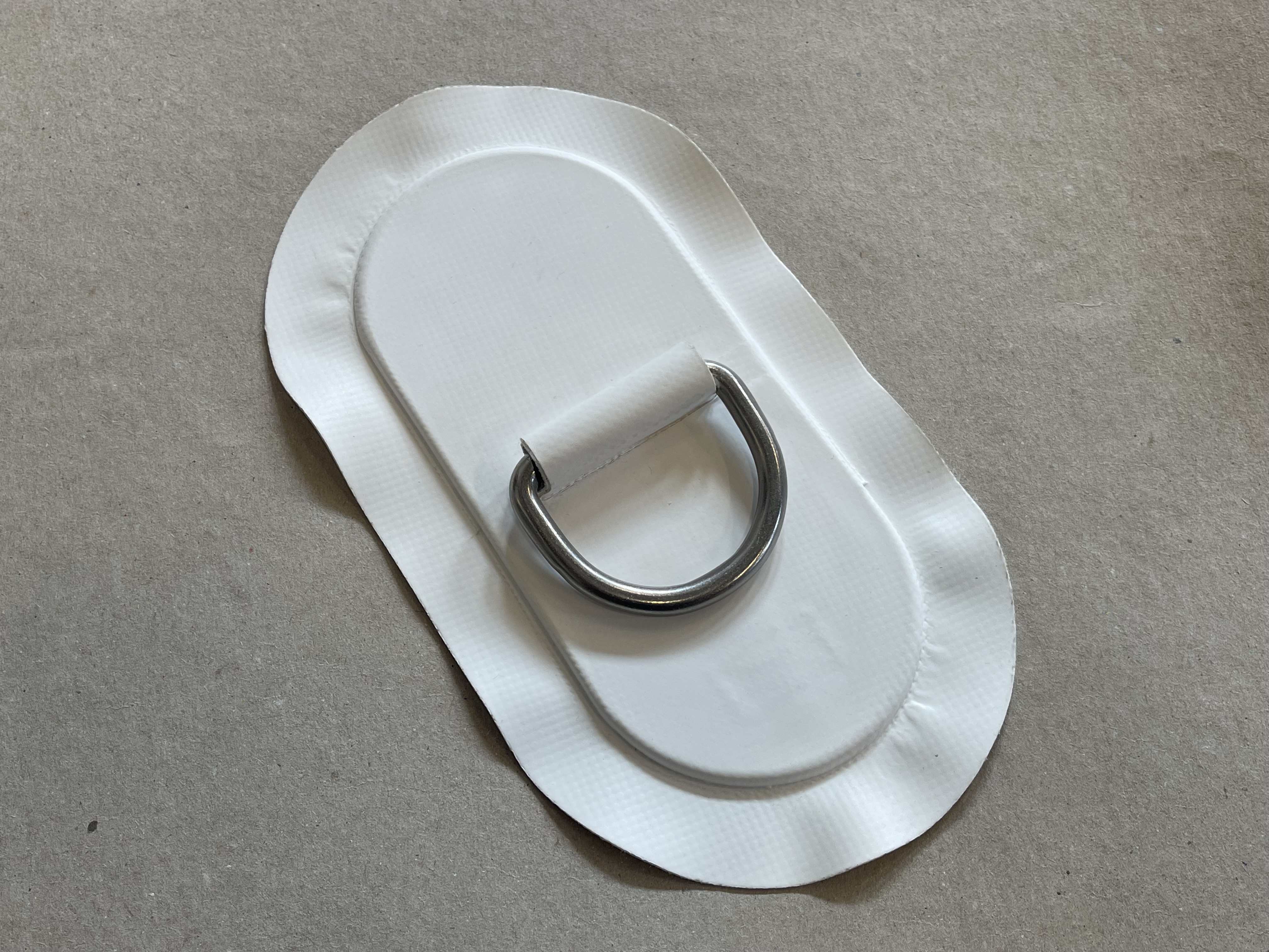 D RING 53 OVAL WHITE