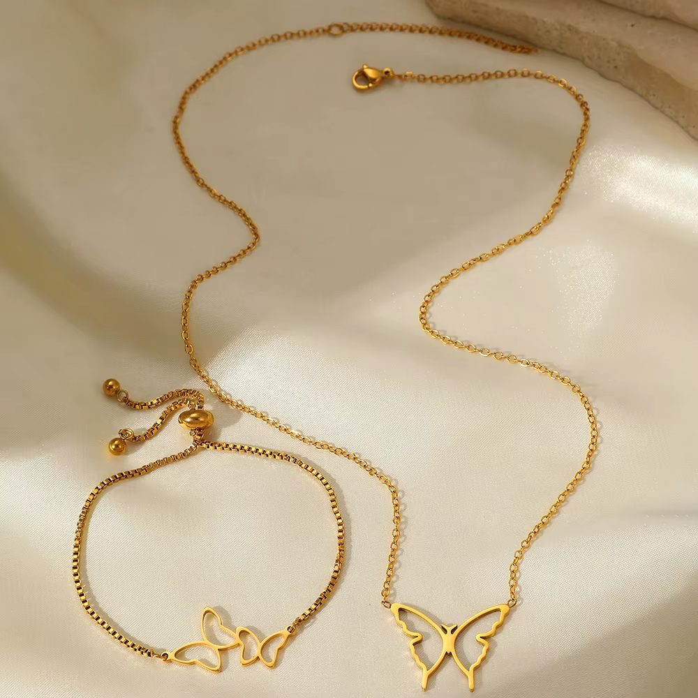 Smyckeset "Butterfly" i rostfritt stål och med 18K Guldplätering - 4