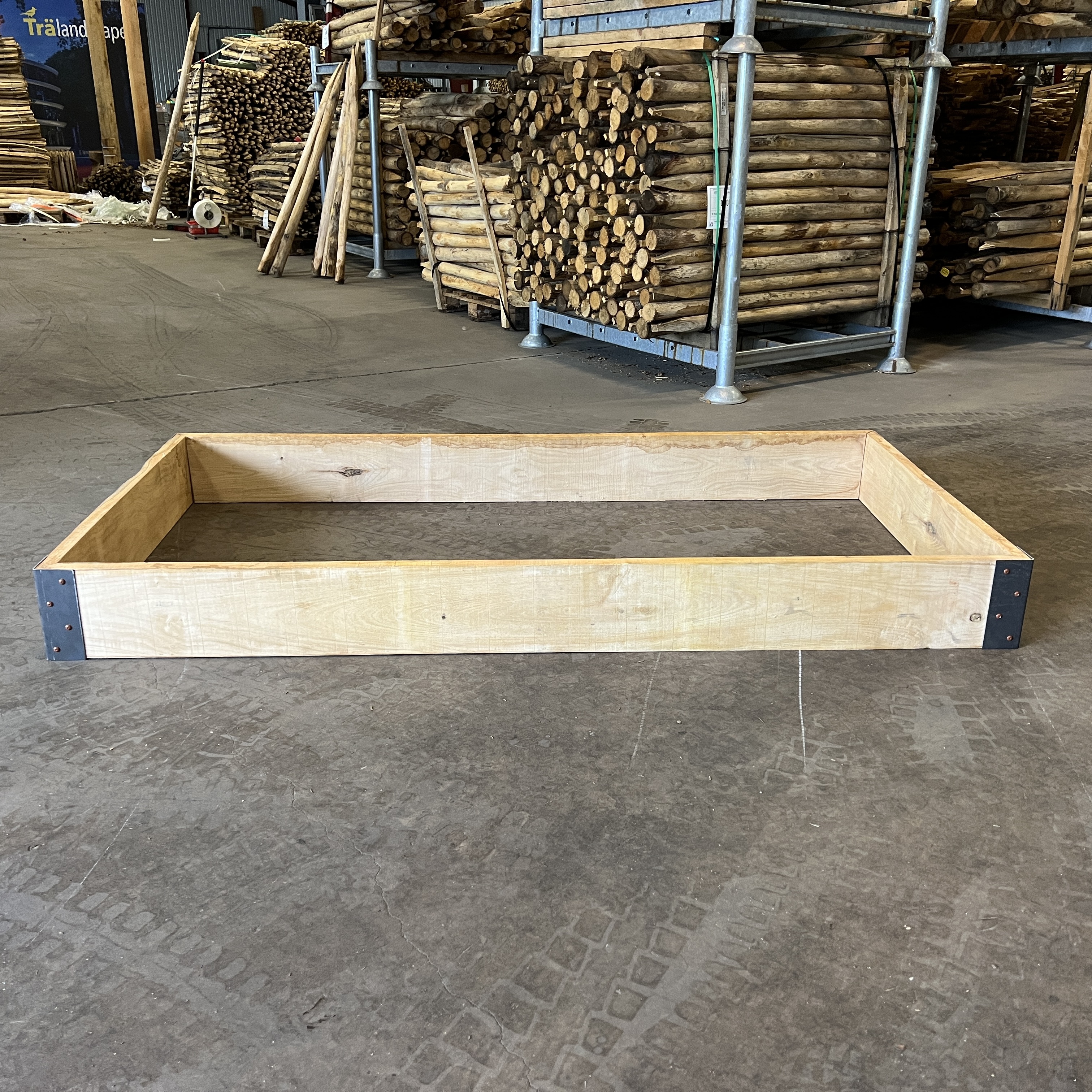 Odlingslåda av Ekplank & cortenstål hörnprofil  -  Längd 200 cm x bredd 100 cm - 3