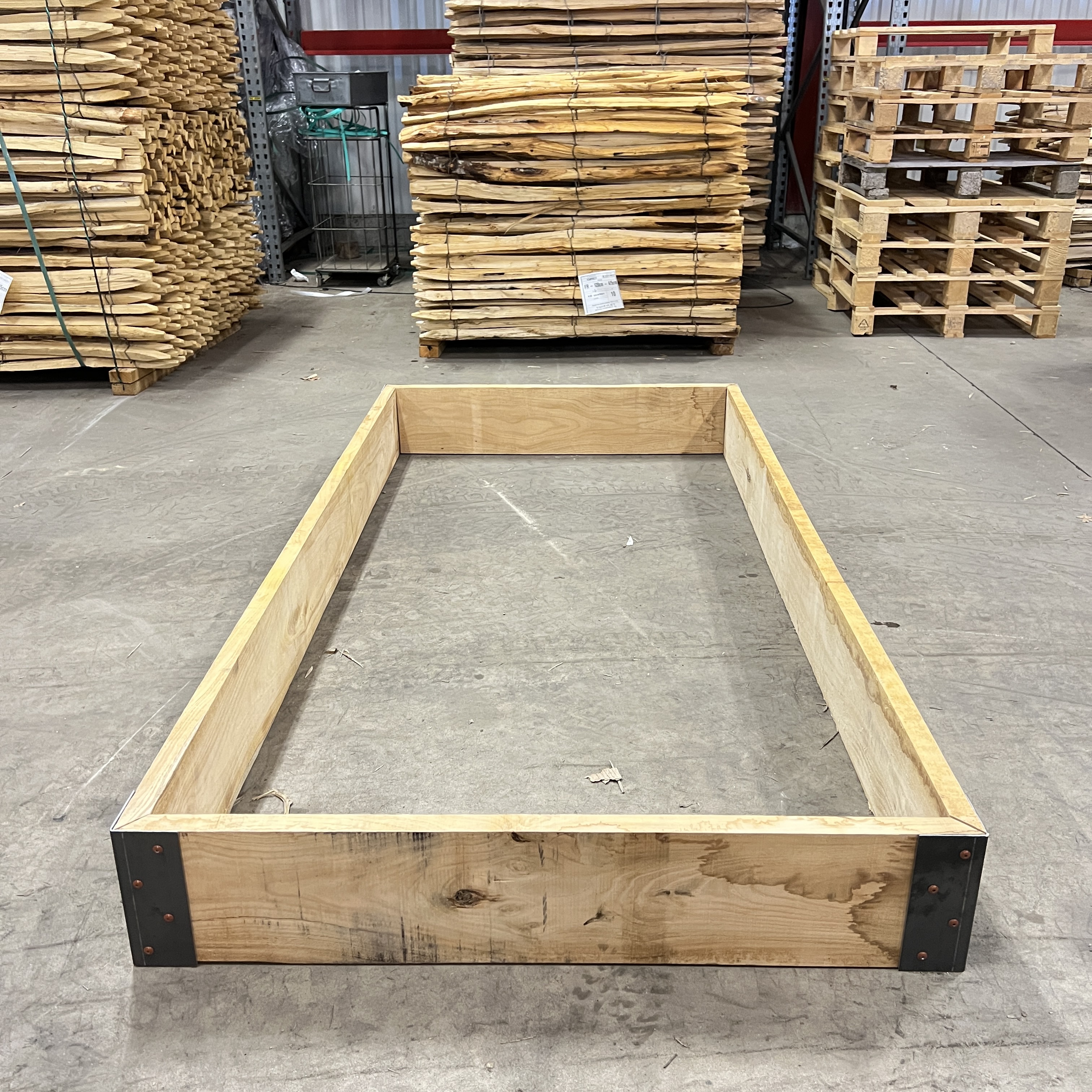 Odlingslåda av Ekplank & cortenstål hörnprofil  -  Längd 200 cm x bredd 100 cm - 7