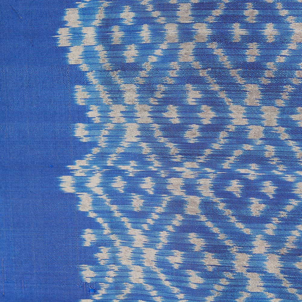 Sidensjal Ikat Blå-Silvervit - 4