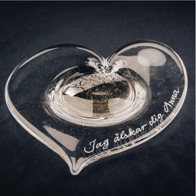 Caring heart - hängende Glasskulptur - 2