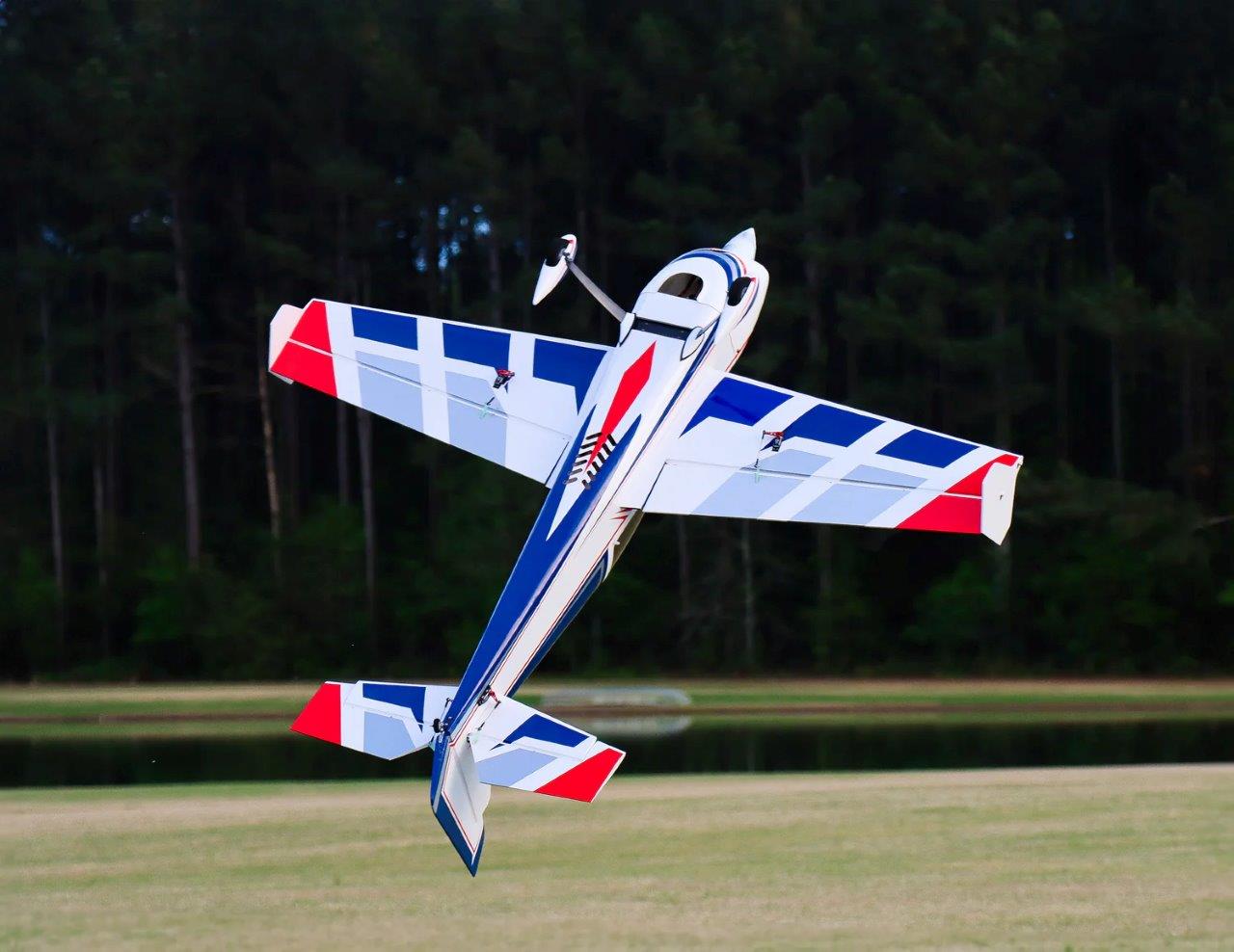 Extreme Flight Extra 260 67tum/1.7m AM670 Blue/White - 4