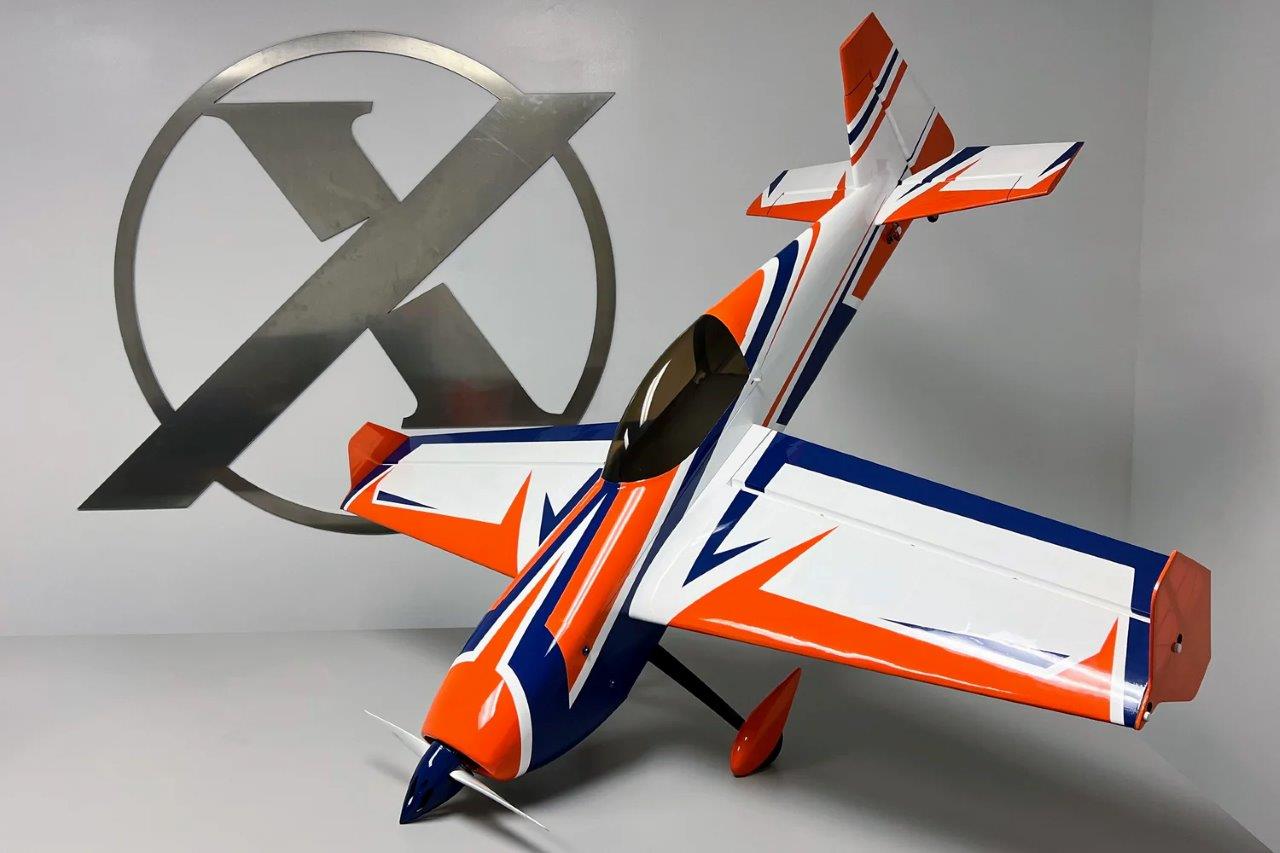 Extreme Flight Extra 260 67tum/1.7m AM670 Orange/White